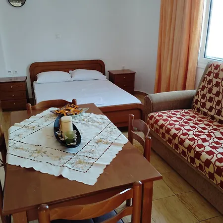 Dora And Sandy Apartments Neapoli Voion Room photo